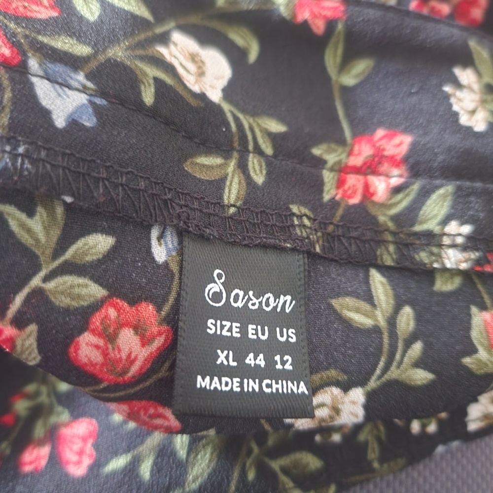 Floral Ruffle Asymmetrical Hem skirt - Picture 4 of 4